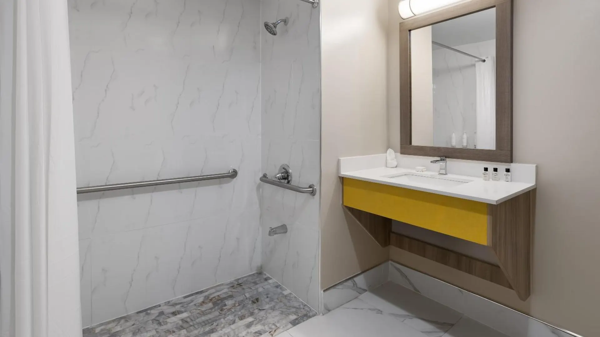 Days Inn By Wyndham Staten Island New York