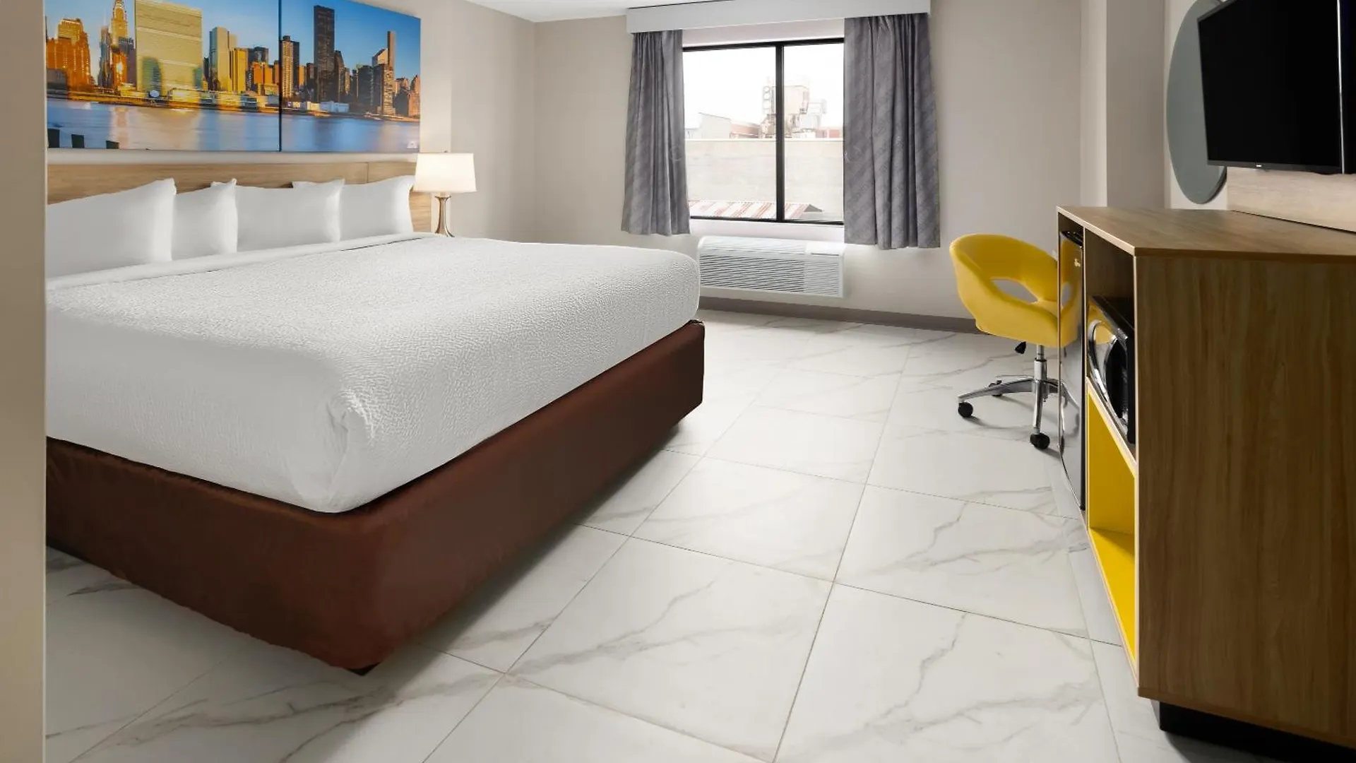 Days Inn By Wyndham Staten Island New York Hotel