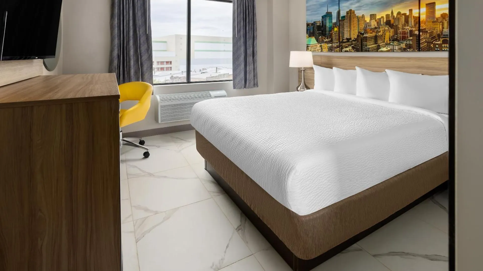 Hotel Days Inn By Wyndham Staten Island New York