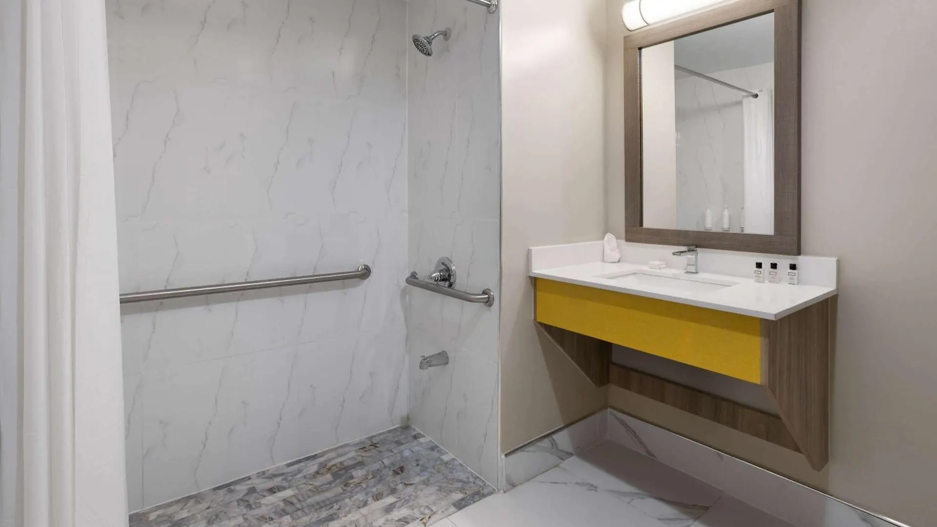 Days Inn By Wyndham Staten Island New York 0*,  United States