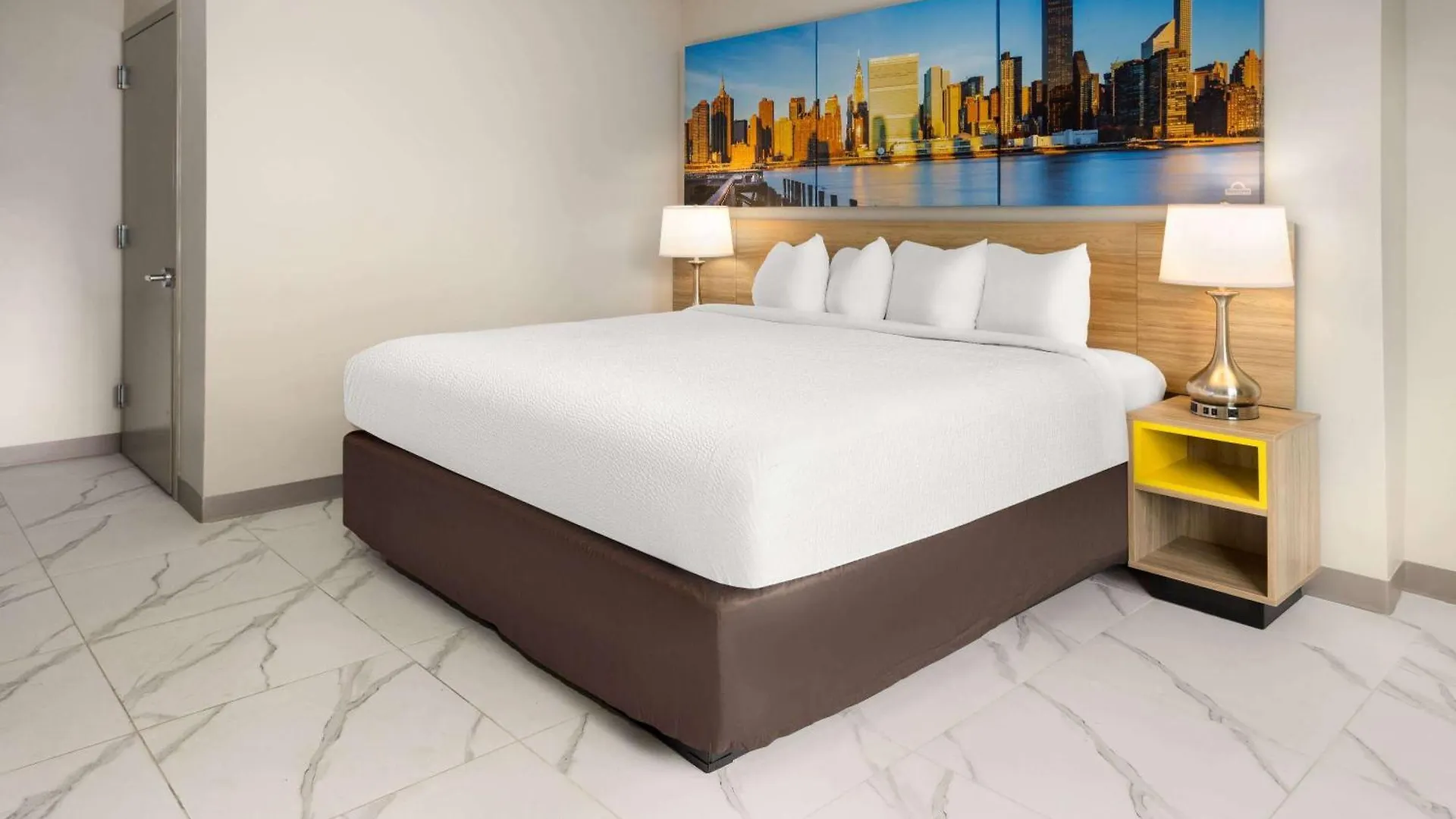 Hotel Days Inn By Wyndham Staten Island New York